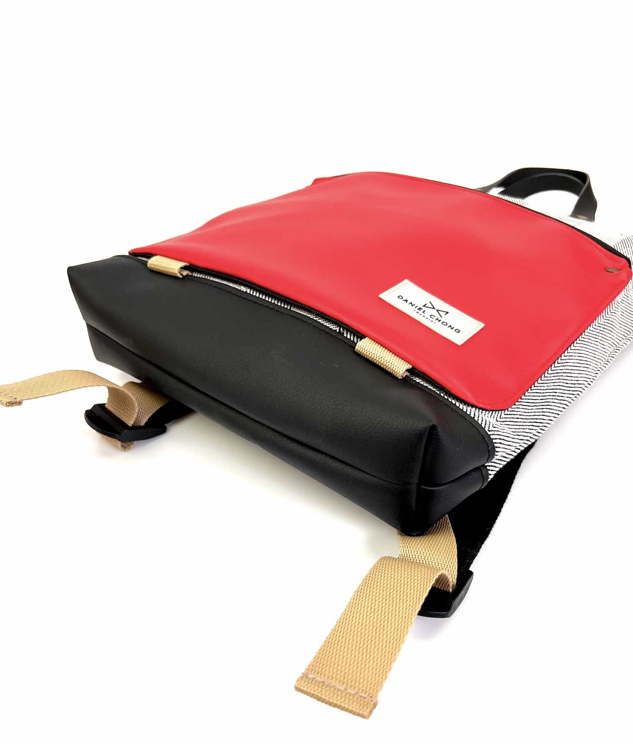 MOCHILA DANIEL CHONG